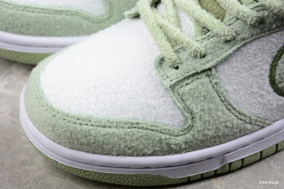 Honeydew Pack Nike SE Low Dunk DQ7579-300 Fleece 0201